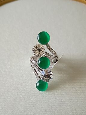 New Elegant Green Glass & Crystal Women's Statement Ring